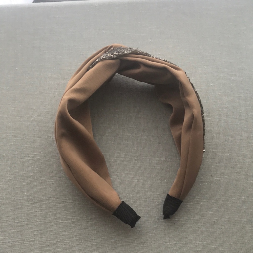 Brownish tan sparkle head band